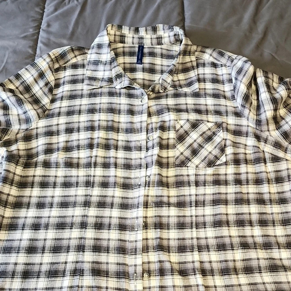 Falls Creek Plus Button Down - Picture 2 of 10